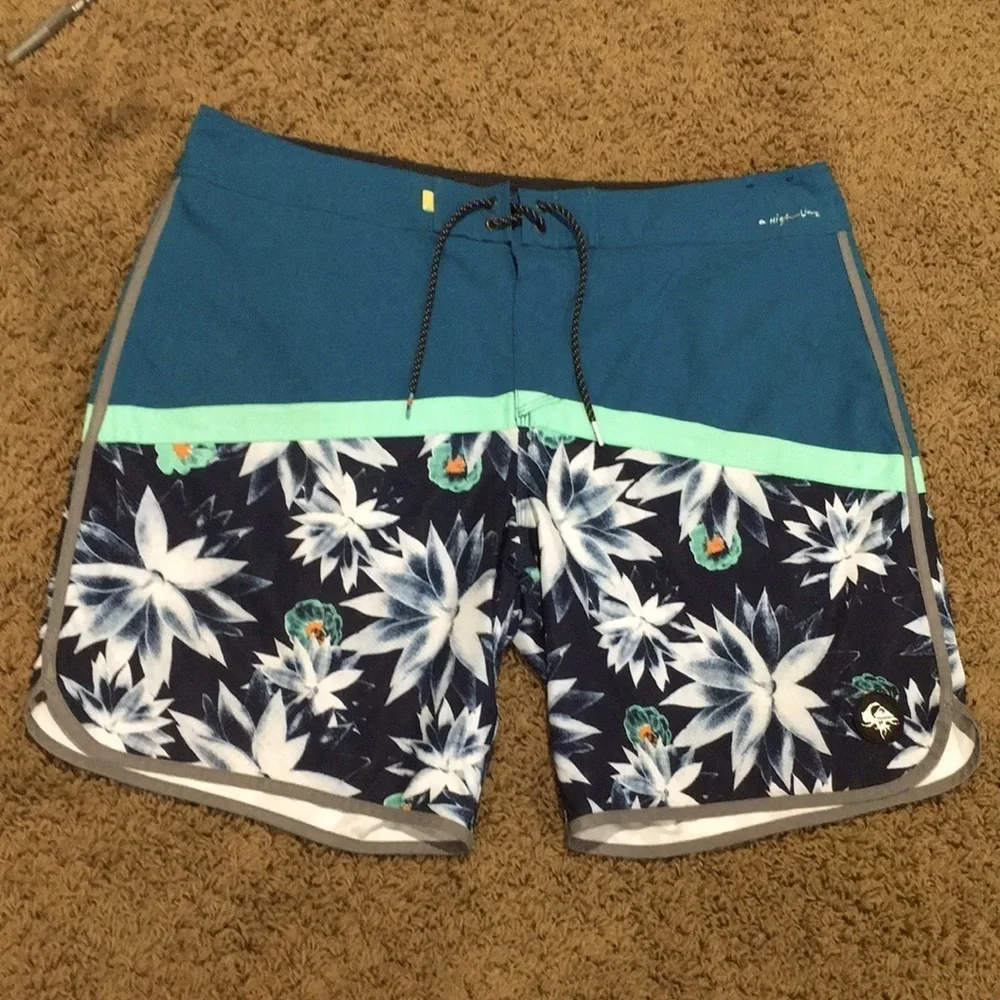 Quicksilver Dry Flight Water Repellent Board Shorts size 40 Blue black